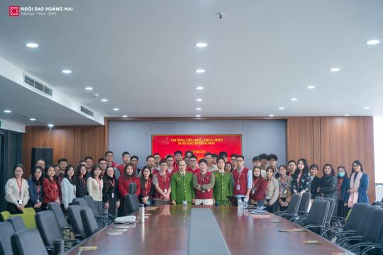 Nâng cao ý thức phòng cháy, chữa cháy và cứu nạn, cứu hộ cho học sinh - giáo viên - nhân viên trường Ngôi sao Hoàng Mai
