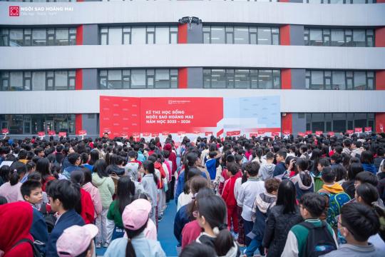 140 phòng thi với gần 4000 thí sinh háo hức tranh tài tại kỳ thi học bổng Ngôi sao Hoàng Mai 2025 - 2026