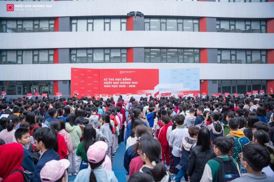140 phòng thi với gần 4000 thí sinh háo hức tranh tài tại kỳ thi học bổng Ngôi sao Hoàng Mai 2025 - 2026