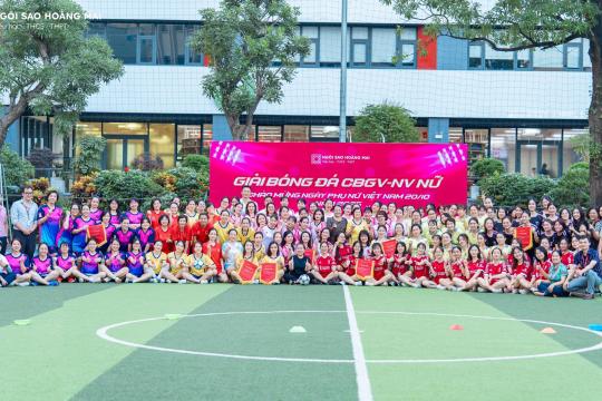 TỎA SẮC TRÊN SÂN CỎ – VẺ ĐẸP & BẢN LĨNH PHỤ NỮ NGÔI SAO HOÀNG MAI