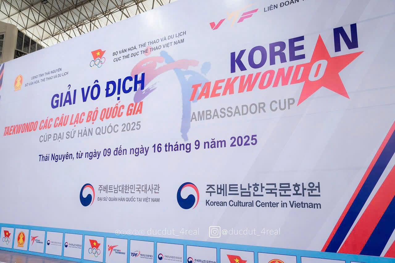 “VÕ SĨ NHÍ” HÀ ANH ĐỨC ĐÃ XUẤT SẮC GIÀNH HUY CHƯƠNG VÀNG TẠI GIẢI VÔ ĐỊCH TAEKWONDO CÁC CLB QUỐC GIA – CÚP ĐẠI SỨ HÀN QUỐC 2025