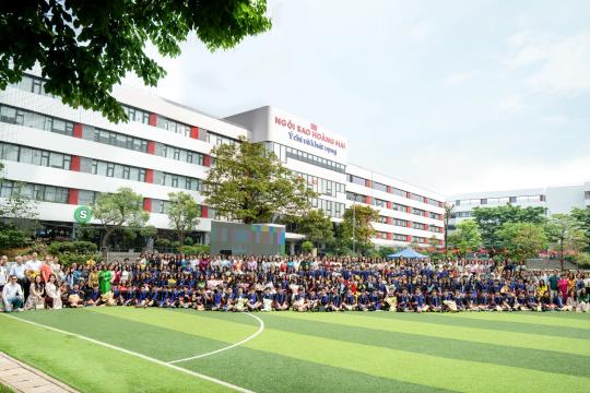 LỄ TRƯỞNG THÀNH HỌC SINH KHỐI 12 – DẤU MỐC THIÊNG LIÊNG CỦA SỰ LỚN KHÔN VÀ HÀNH TRÌNH VƯƠN TỚI TƯƠNG LAI